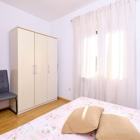 Apartments Vanda Mali Lošinj Екстериор снимка