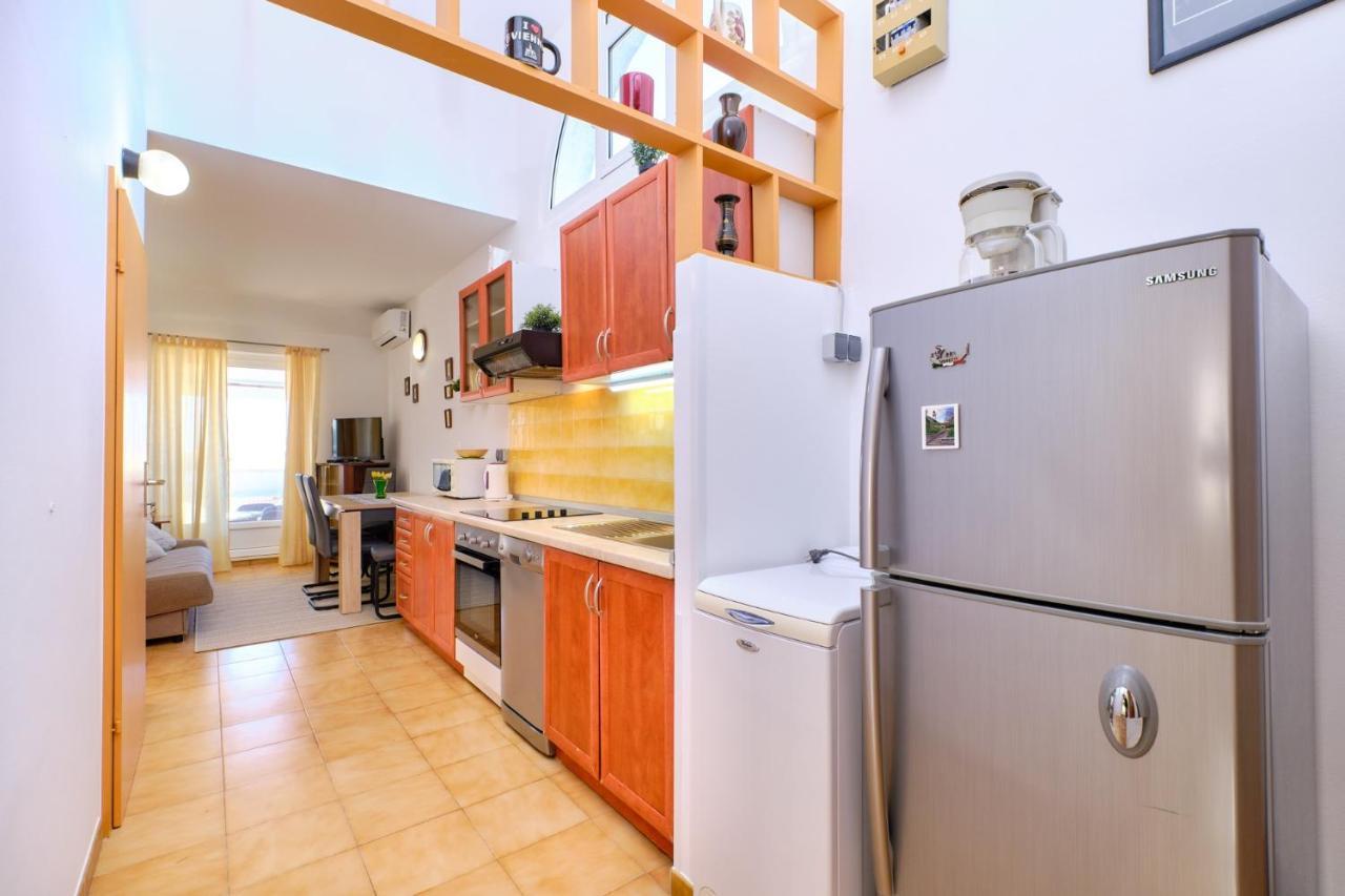 Apartments Vanda Mali Lošinj Екстериор снимка