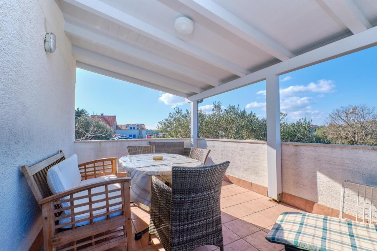 Apartments Vanda Mali Lošinj Екстериор снимка